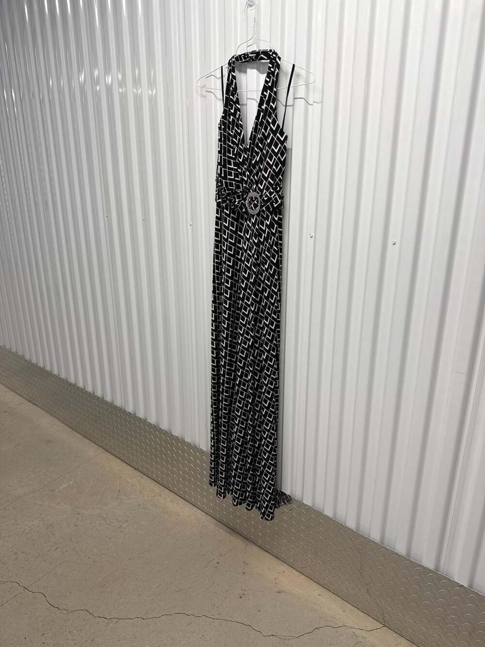 White House Black Market Black & Ecru Geometric Halter Knit Maxi Dress Size 00